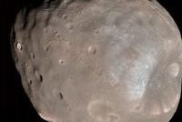 Миссия к Фобосу может заодно доставить и образцы марсианского грунта