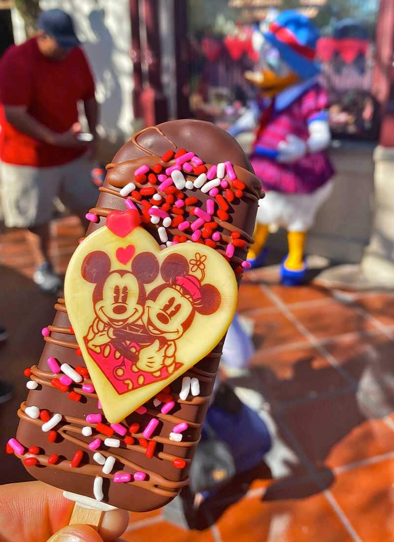 Full ~Frogtastic~ Guide to Disneyland Events in 2020-Disneyland Valentine treats