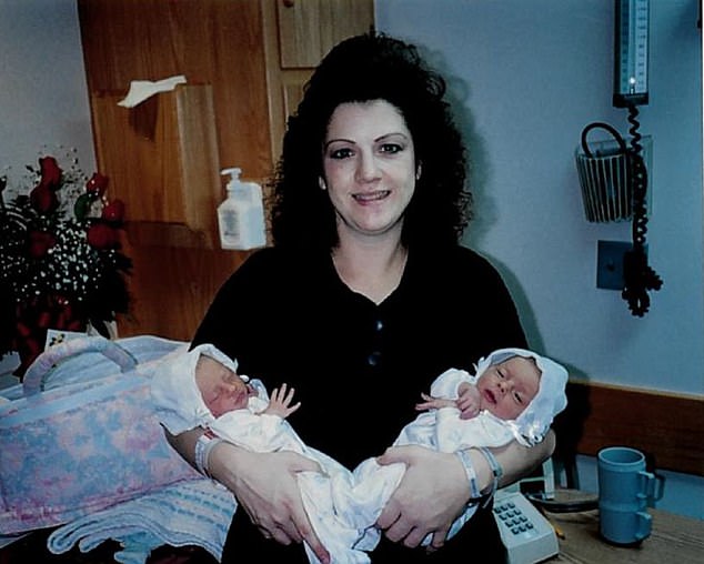 Tori and Tara were born at the very same hospital 26 years earlier (pictured with their mother)